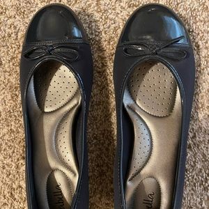 Abella navy flats size 9.5
